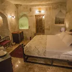Agarta Cave Szálloda 3*