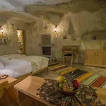Agarta Cave Szálloda 3*