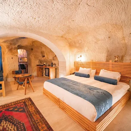 Agarta Cave Hotel 3*