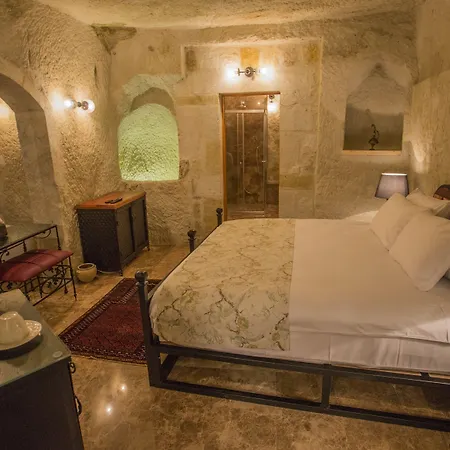 Agarta Cave Szálloda 3*