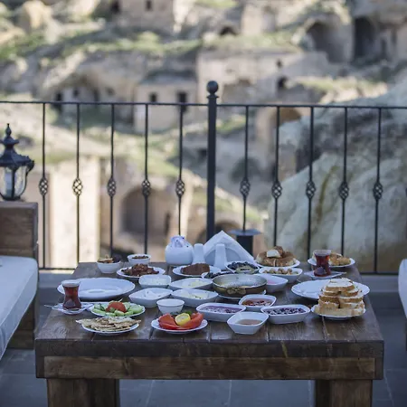 Agarta Cave Szálloda Göreme