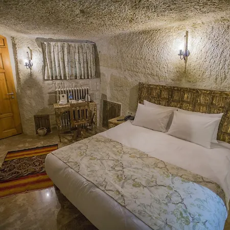 Agarta Cave מלון 3*